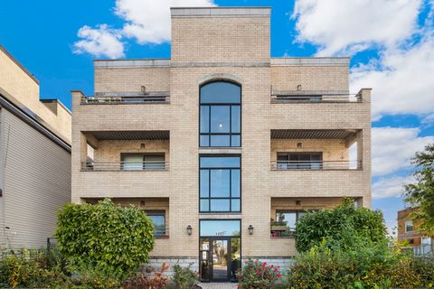 Photo of 3801 N Kedzie Avenue #1S, Chicago, IL 60618 (MLS # 12486827)