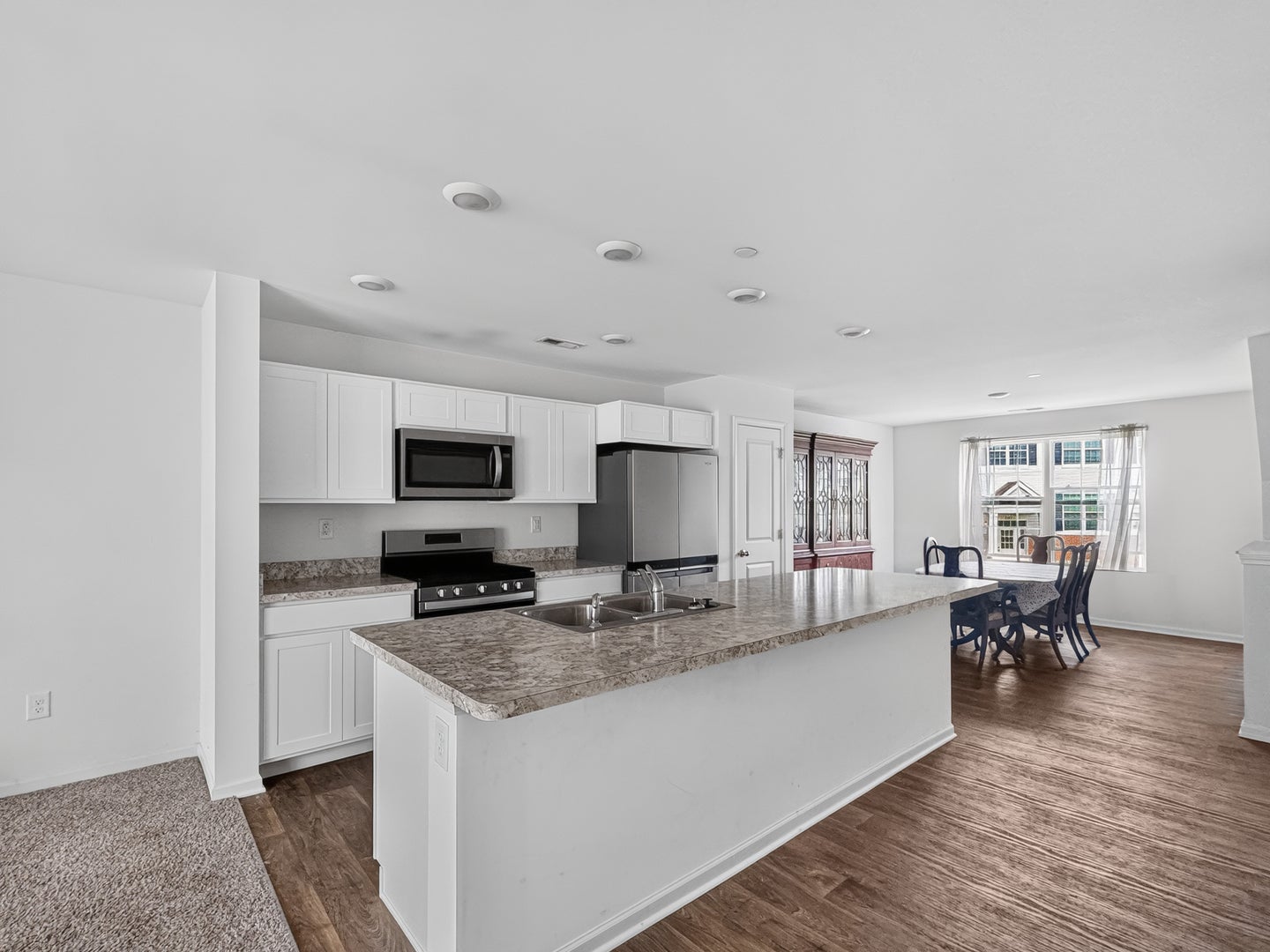 3747 Bailey Road