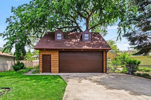 Tiny photo for 289 S Pick Avenue, Elmhurst, IL 60126 (MLS # 12649815)