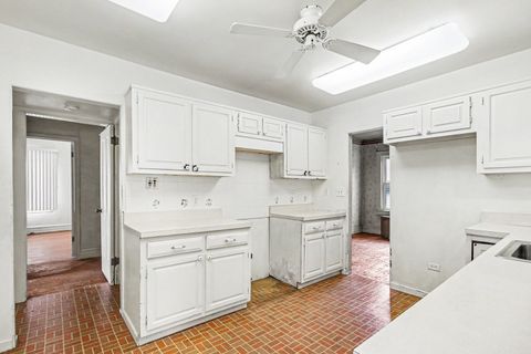 Tiny photo for 289 S Pick Avenue, Elmhurst, IL 60126 (MLS # 12649815)