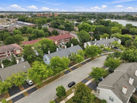 Tiny photo for 2651 S Cedar Glen Drive, Arlington Heights, IL 60005 (MLS # 12774890)