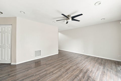 Tiny photo for 2651 S Cedar Glen Drive, Arlington Heights, IL 60005 (MLS # 12774890)