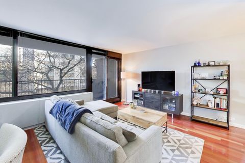 Tiny photo for 1555 N SANDBURG Terrace #406, Chicago, IL 60610 (MLS # 12588012)