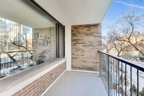 Tiny photo for 1555 N SANDBURG Terrace #406, Chicago, IL 60610 (MLS # 12588012)