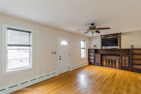 Tiny photo for 249 N Addison Road, Wood Dale, IL 60191 (MLS # 12424903)