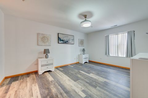 Tiny photo for 100 N Bokelman Street #329, Roselle, IL 60172 (MLS # 12523636)