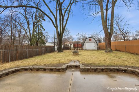 Tiny photo for 127 S Hawthorne Boulevard, Mundelein, IL 60060 (MLS # 12585537)