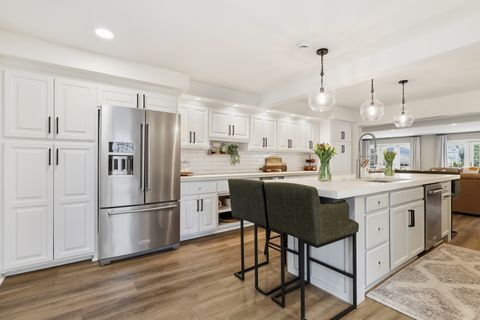 Tiny photo for 114 Hickory Street, Frankfort, IL 60423 (MLS # 12595711)