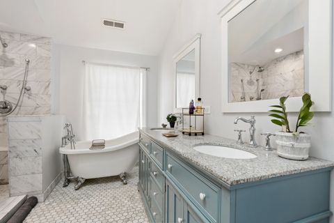 Tiny photo for 114 Hickory Street, Frankfort, IL 60423 (MLS # 12595711)