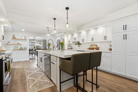 Tiny photo for 114 Hickory Street, Frankfort, IL 60423 (MLS # 12595711)