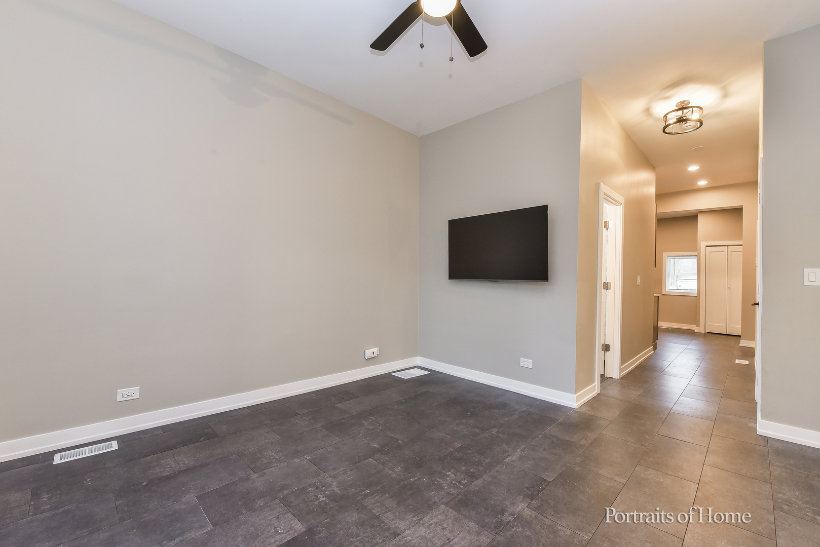 3501 W Le Moyne Street 1