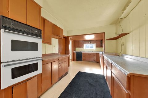 Tiny photo for 6555 W 83rd Street, Burbank, IL 60459 (MLS # 12555234)