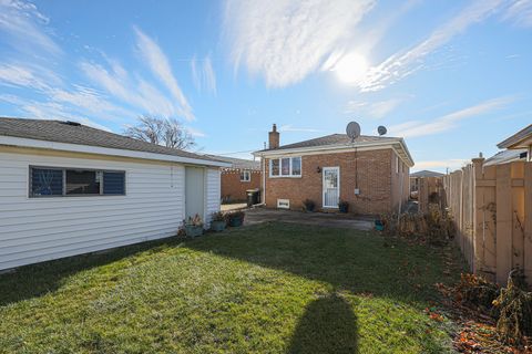 A home in Schiller Park