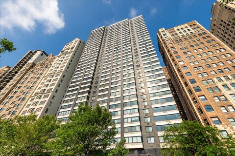 Photo of 1440 N Lake Shore Drive #10C, Chicago, IL 60610 (MLS # 12695326)