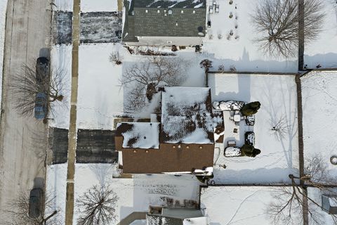 Tiny photo for 760 Normandy Lane, Lake In The Hills, IL 60156 (MLS # 12555592)