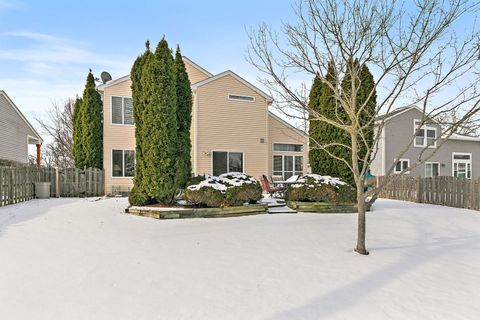 Tiny photo for 760 Normandy Lane, Lake In The Hills, IL 60156 (MLS # 12555592)