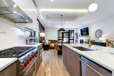 Tiny photo for 1459 W Superior Street #1E, Chicago, IL 60642 (MLS # 12735633)