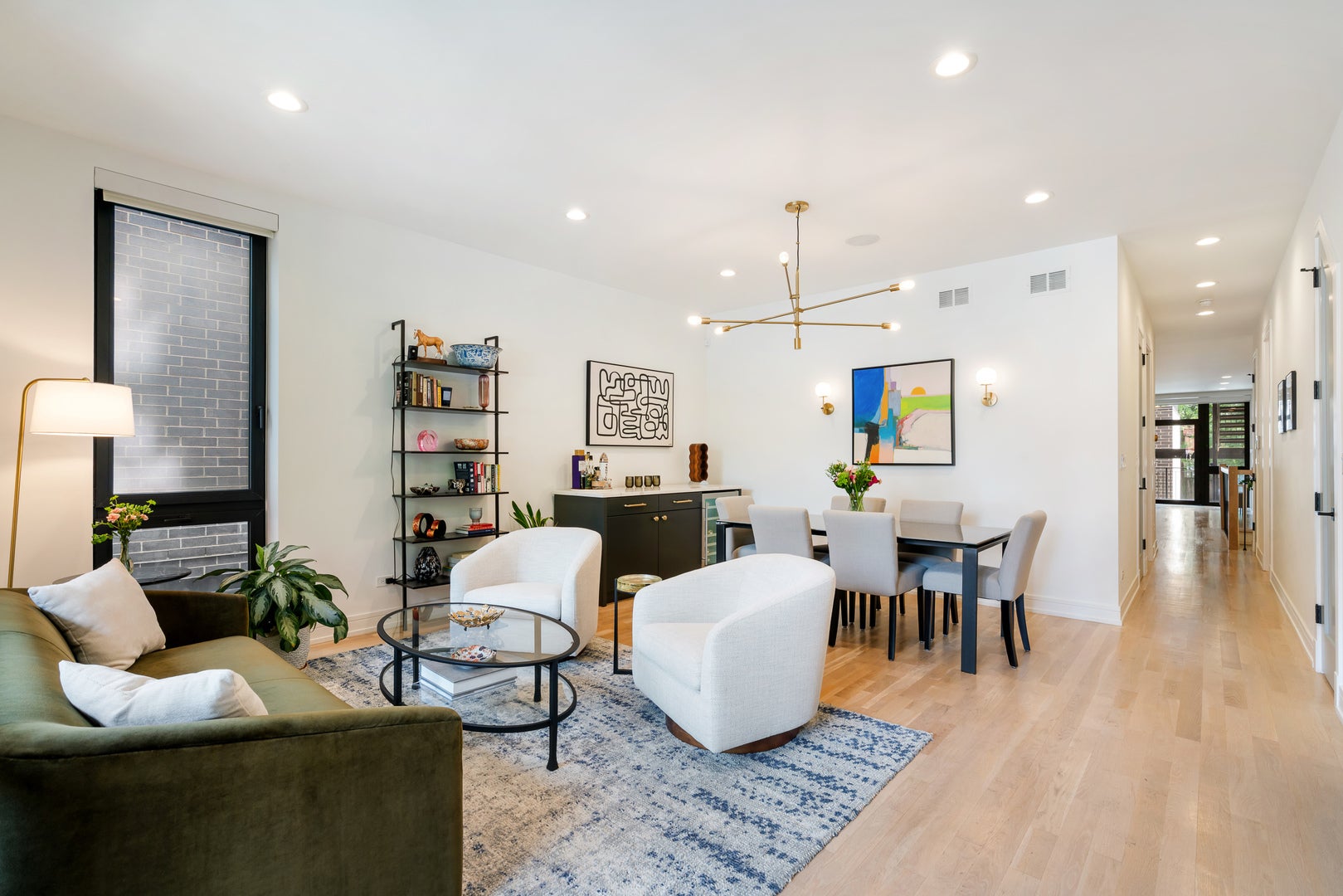 1459 W Superior Street 1E