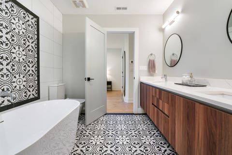 Tiny photo for 1459 W Superior Street #1E, Chicago, IL 60642 (MLS # 12735633)