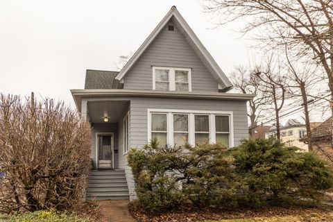 Photo of 4155 W Grace Street, Chicago, IL 60641 (MLS # 12606257)