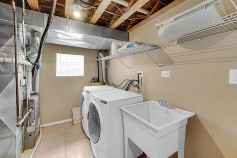 Tiny photo for 1915 Dewey Avenue, Evanston, IL 60201 (MLS # 12622500)