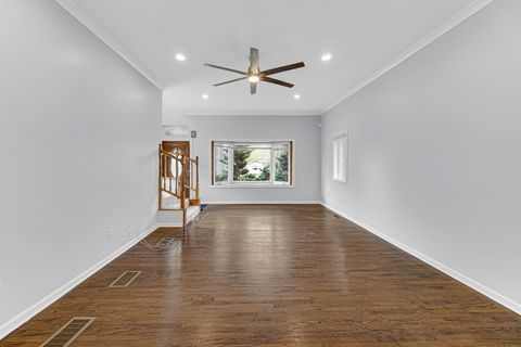 Tiny photo for 1915 Dewey Avenue, Evanston, IL 60201 (MLS # 12622500)
