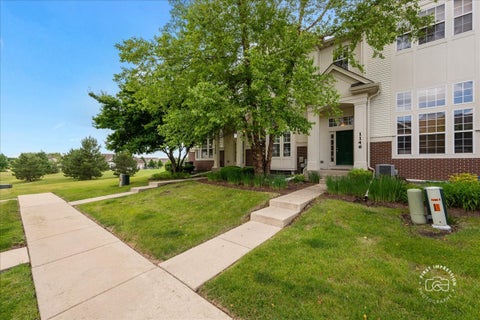 Tiny photo for 1146 Kilbery Lane #1146, North Aurora, IL 60542 (MLS # 12409512)