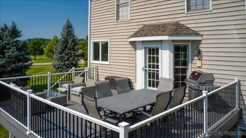 Tiny photo for 40W391 William Cullen Bryant Street, St. Charles, IL 60175 (MLS # 12718606)