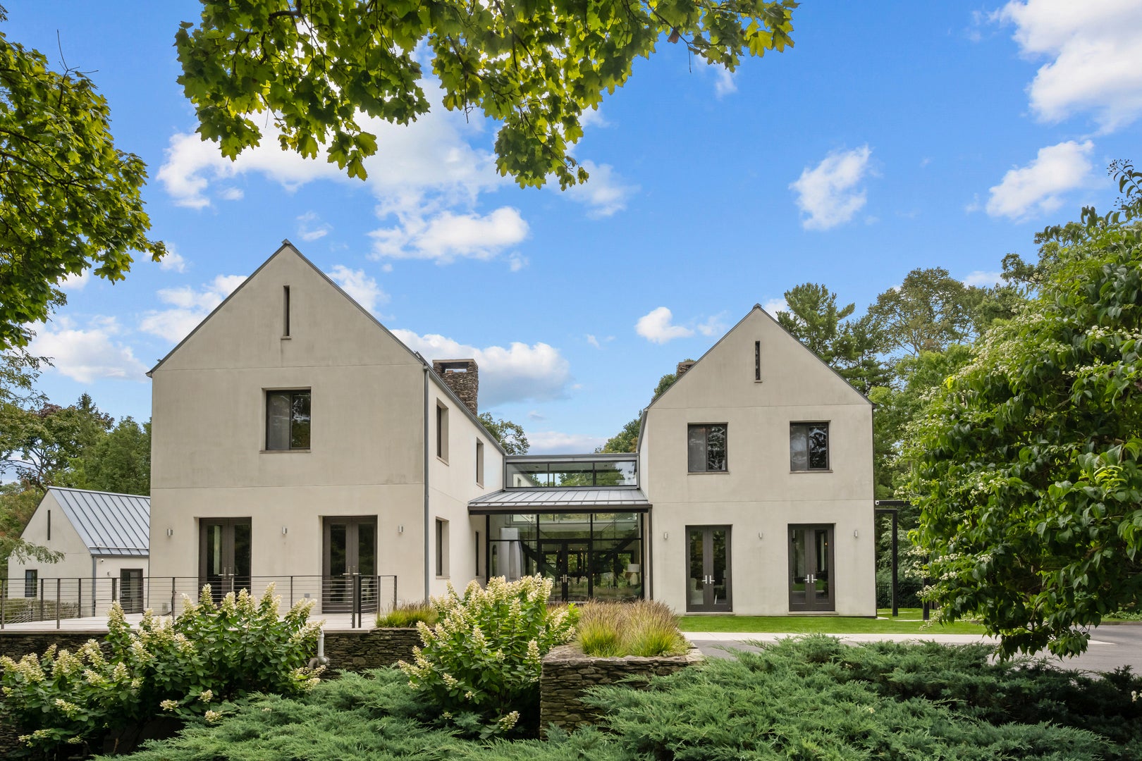 435 Thorne Lane