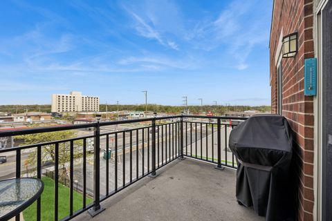 Tiny photo for 9355 Irving Park Road #401, Schiller Park, IL 60176 (MLS # 12649353)