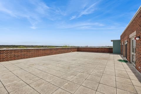 Tiny photo for 9355 Irving Park Road #401, Schiller Park, IL 60176 (MLS # 12649353)