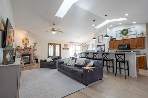 Tiny photo for 1476 County Road 2500 E, Ogden, IL 61859 (MLS # 12571375)