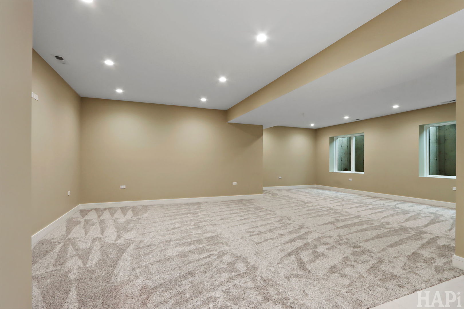 Glenview, Illinois 60025, United States, 5 Bedrooms Bedrooms, ,5 BathroomsBathrooms,Residential,Active,238113