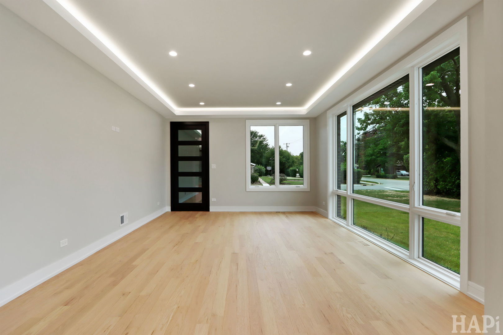 Glenview, Illinois 60025, United States, 5 Bedrooms Bedrooms, ,5 BathroomsBathrooms,Residential,Active,238113