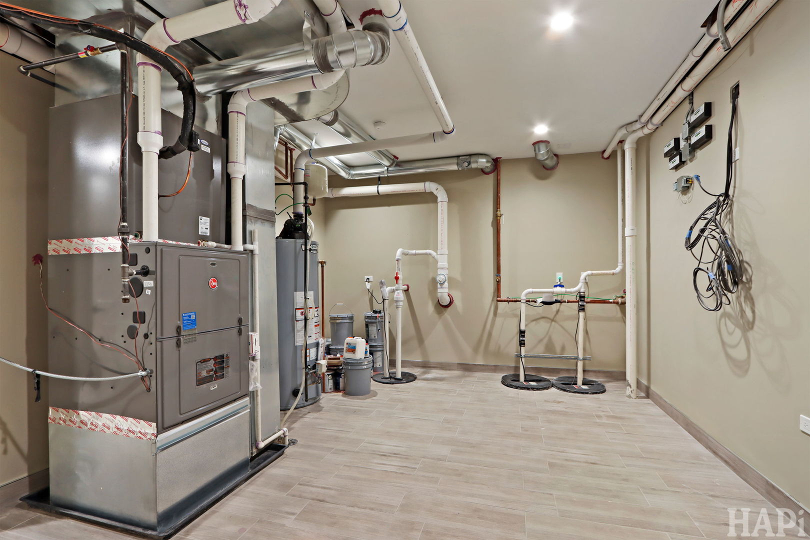 Glenview, Illinois 60025, United States, 5 Bedrooms Bedrooms, ,5 BathroomsBathrooms,Residential,Active,238113