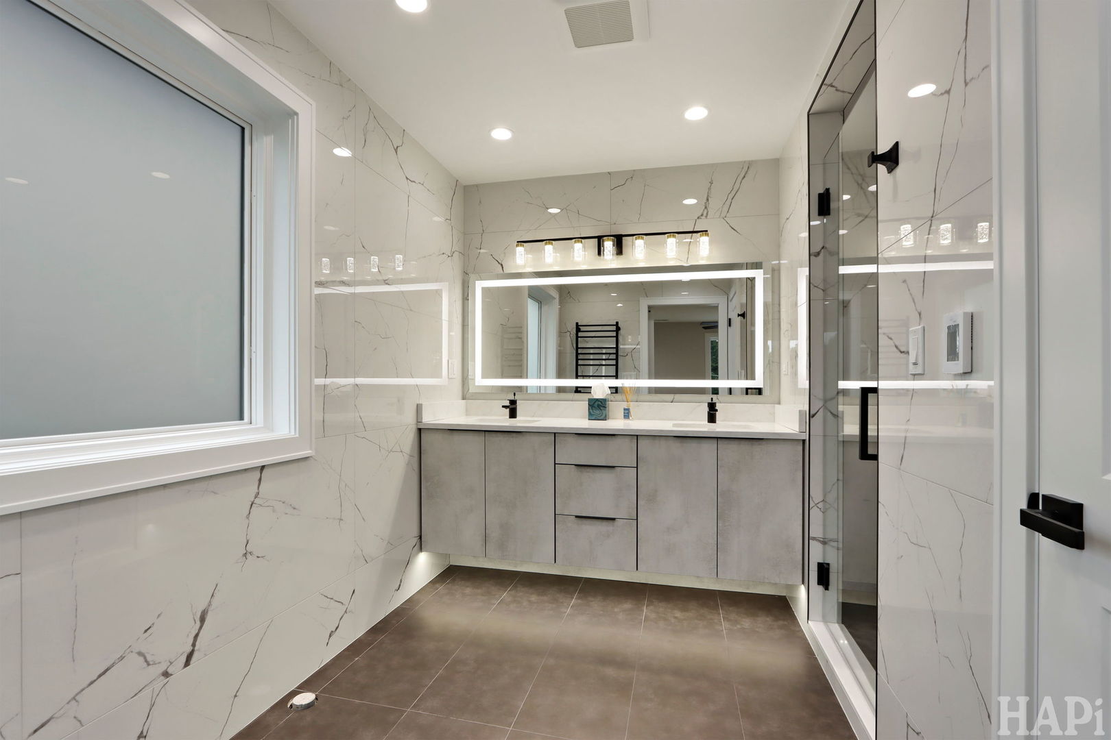 Glenview, Illinois 60025, United States, 5 Bedrooms Bedrooms, ,5 BathroomsBathrooms,Residential,Active,238113