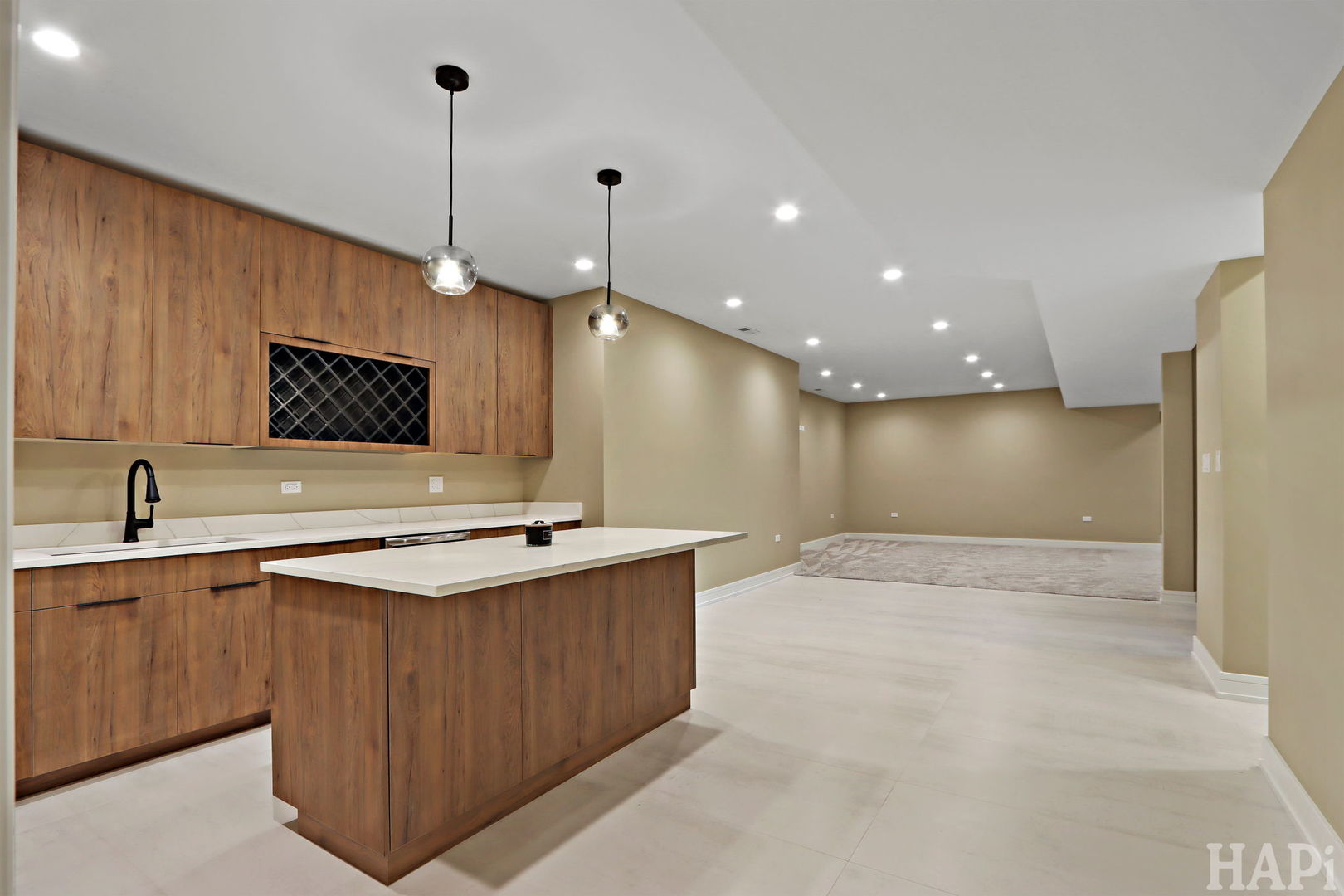 Glenview, Illinois 60025, United States, 5 Bedrooms Bedrooms, ,5 BathroomsBathrooms,Residential,Active,238113