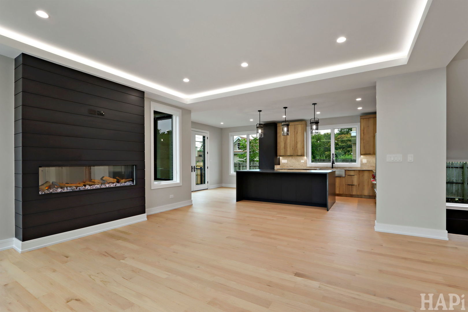 Glenview, Illinois 60025, United States, 5 Bedrooms Bedrooms, ,5 BathroomsBathrooms,Residential,Active,238113