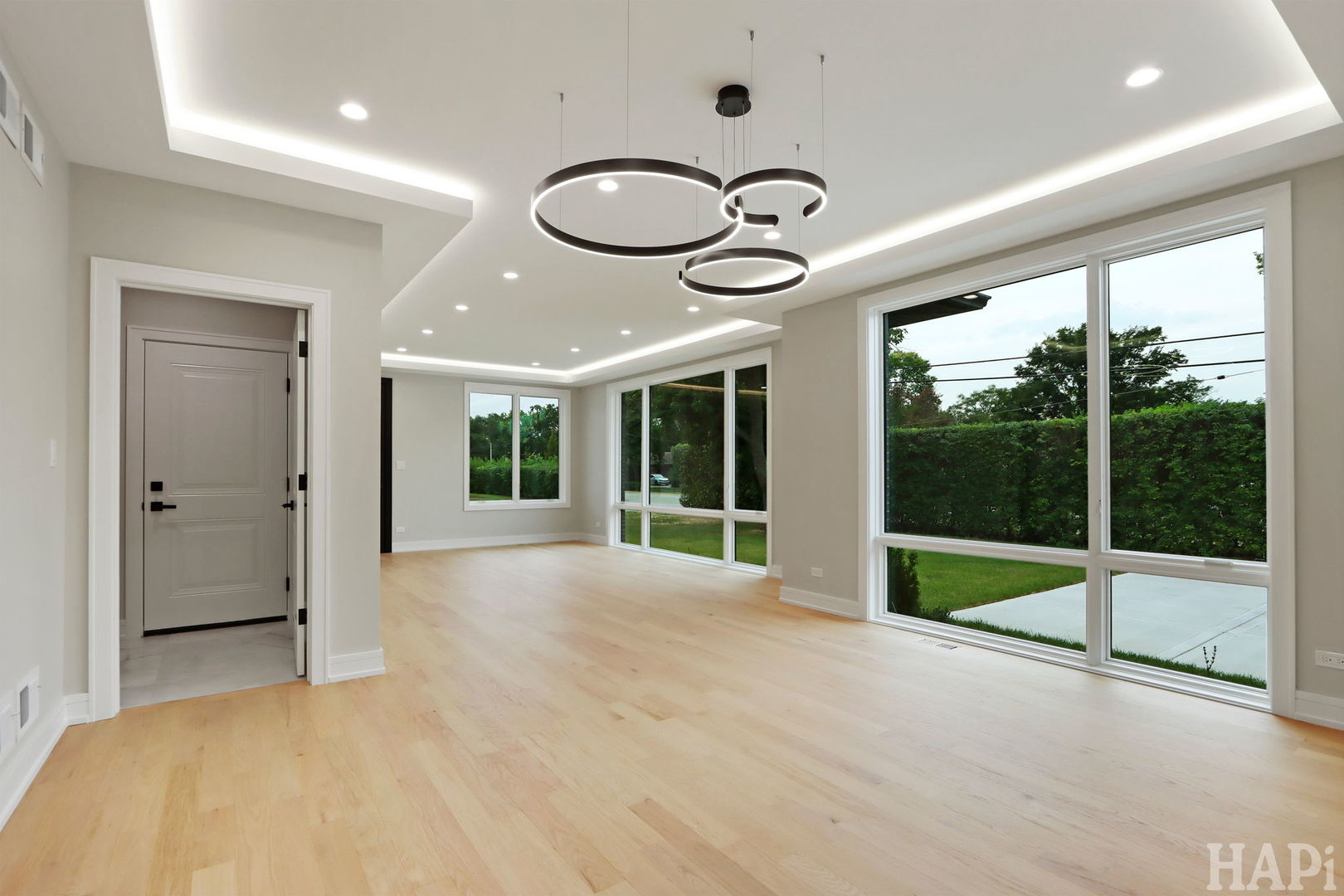 Glenview, Illinois 60025, United States, 5 Bedrooms Bedrooms, ,5 BathroomsBathrooms,Residential,Active,238113