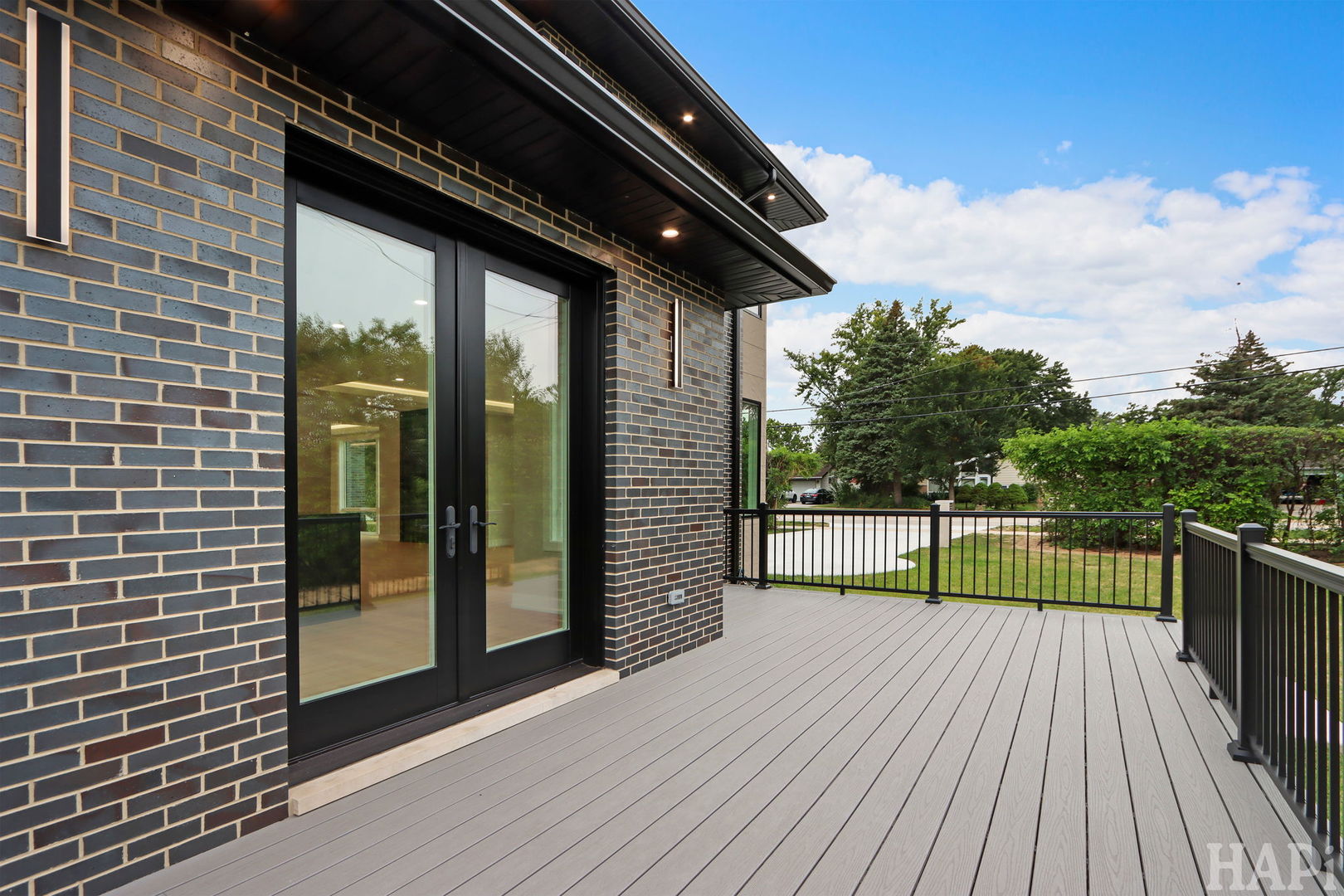 Glenview, Illinois 60025, United States, 5 Bedrooms Bedrooms, ,5 BathroomsBathrooms,Residential,Active,238113