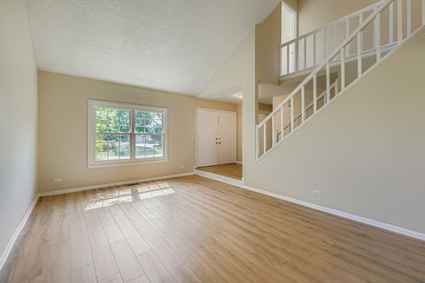 Tiny photo for 651 White Court, Gurnee, IL 60031 (MLS # 12430468)