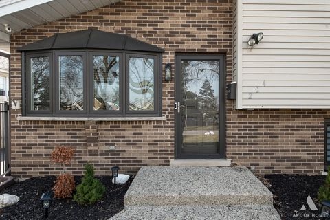 Tiny photo for 204 S Iowa Avenue, Addison, IL 60101 (MLS # 12599926)