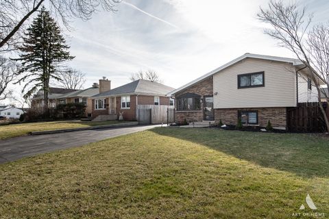 Tiny photo for 204 S Iowa Avenue, Addison, IL 60101 (MLS # 12599926)