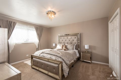 Tiny photo for 204 S Iowa Avenue, Addison, IL 60101 (MLS # 12599926)