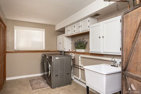 Tiny photo for 204 S Iowa Avenue, Addison, IL 60101 (MLS # 12599926)