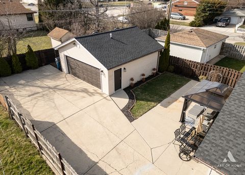 Tiny photo for 204 S Iowa Avenue, Addison, IL 60101 (MLS # 12599926)