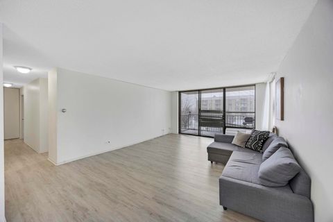 Tiny photo for 2000 Saint Regis Drive #4G, Lombard, IL 60148 (MLS # 12529034)