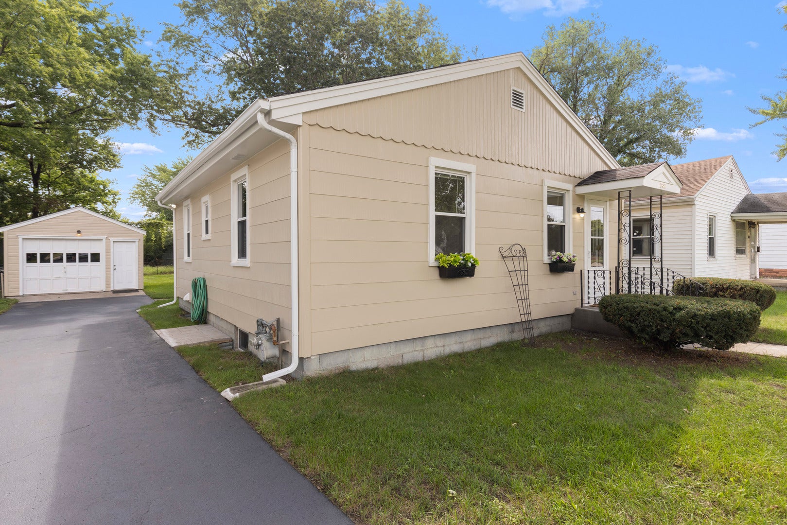 2840 Kishwaukee Street