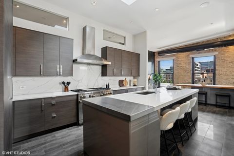 Tiny photo for 401 N Aberdeen Street #4N, Chicago, IL 60642 (MLS # 12624351)