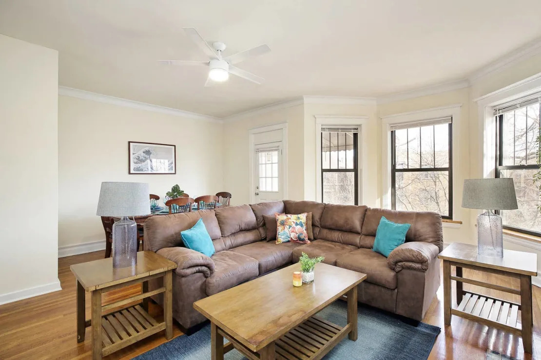 5124 S University Avenue